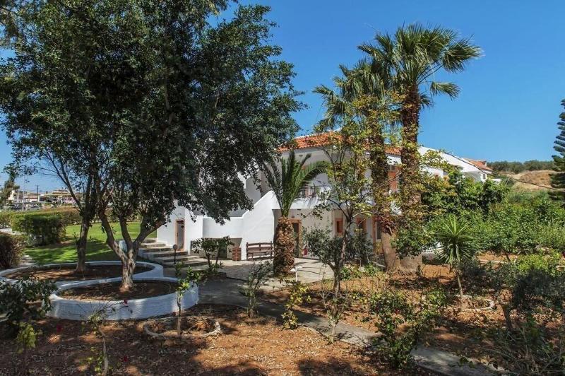 Iphigenia Mythic Retreat Apartment Hersonissos  Ngoại thất bức ảnh